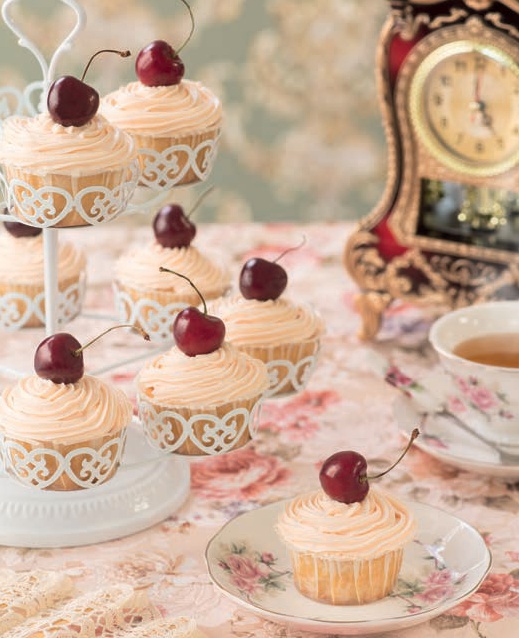 Teatime bei Bridgertons - Das inoffizielle Koch- und Backbuch zur Netflix Erfolgsserie Bridgerton Teatime bei Bridgertons - Das inoffizielle Koch- und Backbuch zur Netflix Erfolgsserie Bridgerton