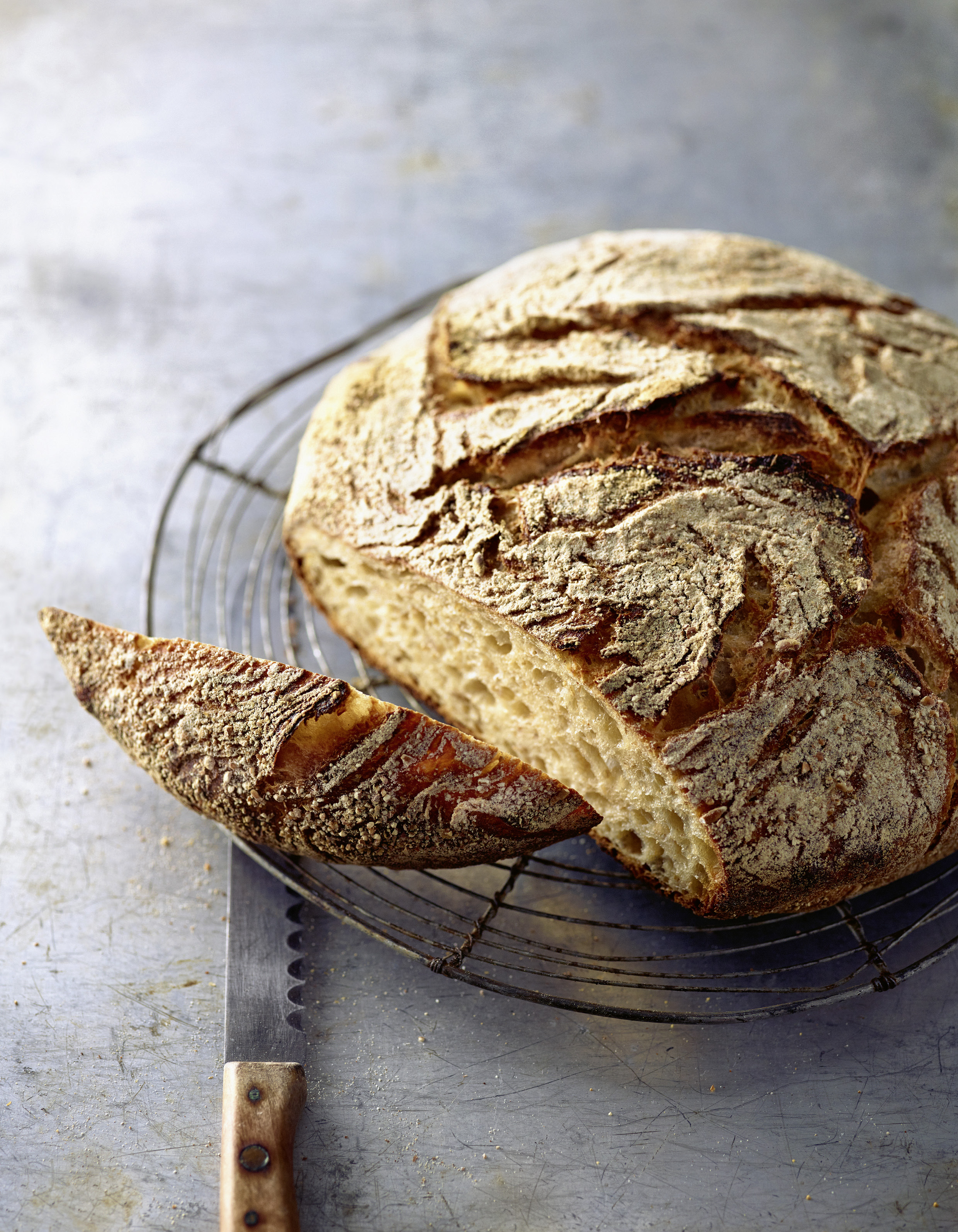 Brot backen in Perfektion mit Sauerteig